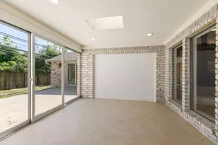 2619 Briarpark Dr, Houston, TX 77042 - Photo 23