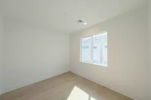 303 Marcella St, Houston, TX 77091 - Photo 19