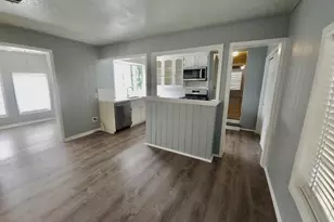702 Narcissus Rd, Clear Lake Shores, TX 77565 - Photo 7