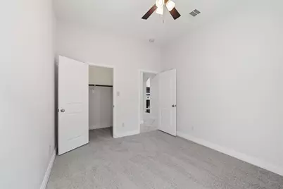 13902 Lost Creek Drive, Pearland, TX 77584 - Photo 17