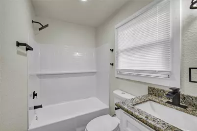 1127 W 4th Street, Freeport, TX 77541 - Photo 15