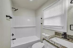 1127 W 4th St, Freeport, TX 77541 - Photo 15