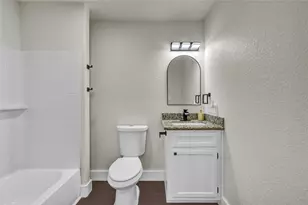 1127 W 4th St, Freeport, TX 77541 - Photo 25