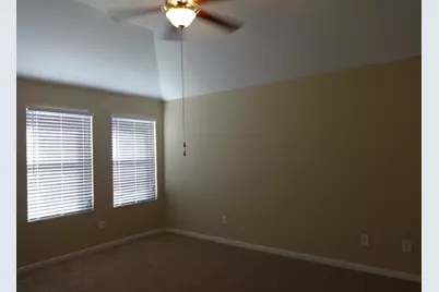 11110 Vanilla Circle Court, Houston, TX 77044 - Photo 9