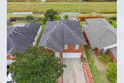 9742 Kingsville Park Drive, Houston, TX 77083 - Photo 23
