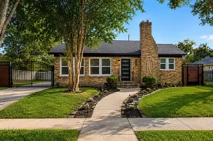 3020 Arbor St, Houston, TX 77004 - Photo 1