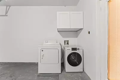 7294 Regency Square Ct, Houston, TX 77036 - Photo 9