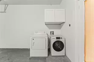 7294 Regency Square Ct, Houston, TX 77036 - Photo 9