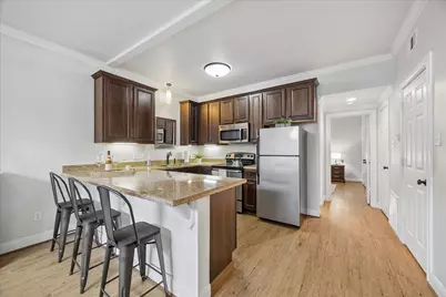 611 E 20th Street #B, Houston, TX 77008 - Photo 7