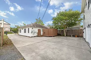 611 E 20th St, Houston, TX 77008 - Photo 15
