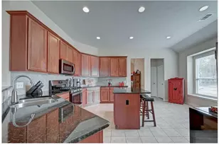 2203 Winchester Lake, Rosenberg, TX 77471 - Photo 9