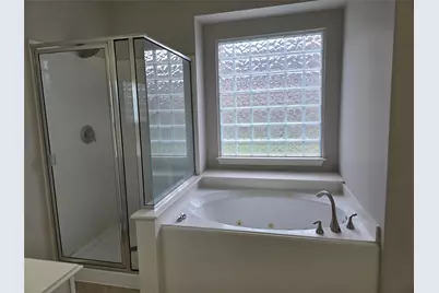 2203 Winchester Lake, Rosenberg, TX 77471 - Photo 13