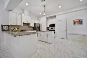5806 Petty St, Houston, TX 77007 - Photo 3