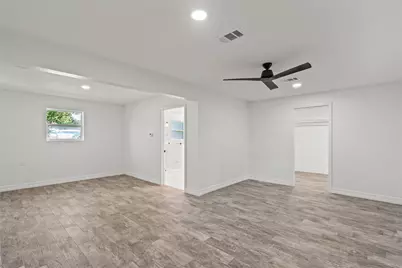 5425 Jeffrey Street, Dickinson, TX 77539 - Photo 15