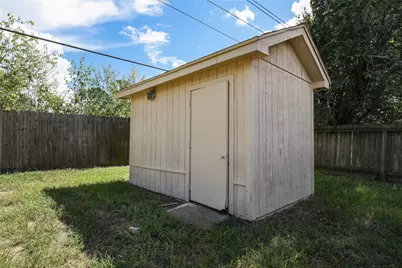 2703 Heritage Colony Drive, Webster, TX 77598 - Photo 35