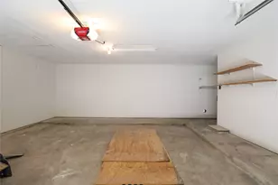 2703 Heritage Colony Dr, Webster, TX 77598 - Photo 31