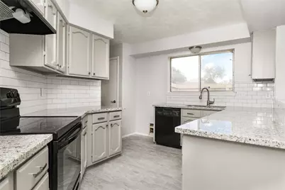 2703 Heritage Colony Drive, Webster, TX 77598 - Photo 15