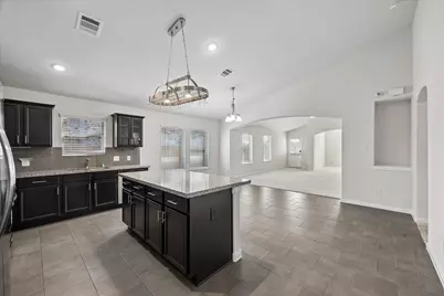 429 Lake Line Drive, Alvin, TX 77511 - Photo 5