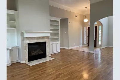 15480 Constellation Circle W, Willis, TX 77318 - Photo 7