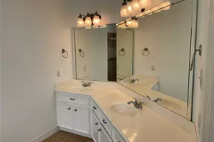 15480 Constellation Cir W, Willis, TX 77318 - Photo 15