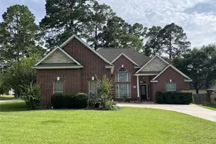 15480 Constellation Cir W, Willis, TX 77318 - Photo 1
