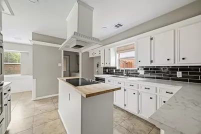 12447 Oak Park Drive, Houston, TX 77070 - Photo 9