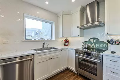 651 Bering Drive #601, Houston, TX 77057 - Photo 13