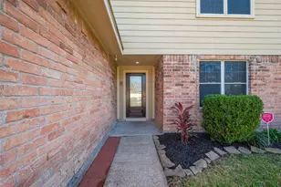13703 Templar Ln, Sugar Land, TX 77498 - Photo 3