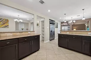 13703 Templar Ln, Sugar Land, TX 77498 - Photo 9