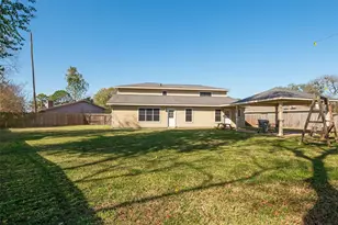 13703 Templar Ln, Sugar Land, TX 77498 - Photo 47