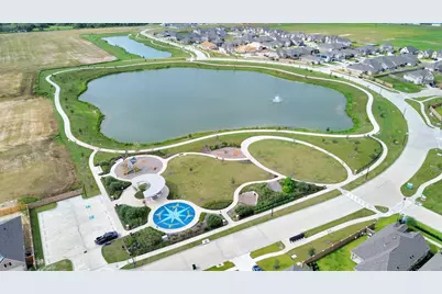 1627 Windrose Bend, Angleton, TX 77515 - Photo 3