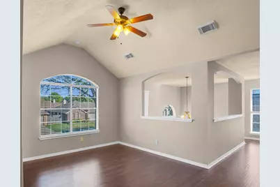 5017 Parkcrest Drive, La Porte, TX 77571 - Photo 13