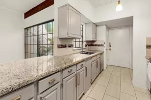 5304 Brownway St, Houston, TX 77056 - Photo 13