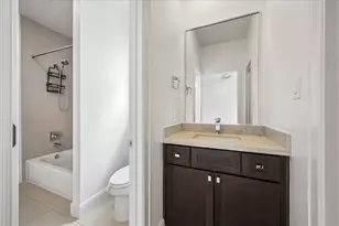 1317 W Clay St, Houston, TX 77019 - Photo 21