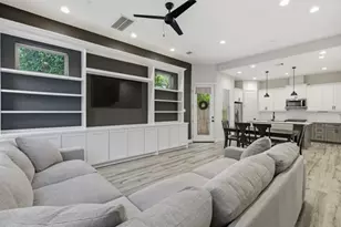 5361 Creekmont Oaks Ln, Houston, TX 77091 - Photo 7