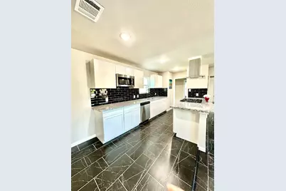 10 Gulf Lane, Galveston, TX 77550 - Photo 3