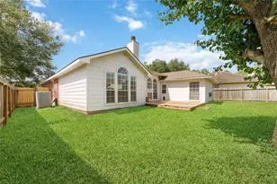 15010 Leila Oaks Ln, Houston, TX 77082 - Photo 19