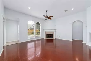 15010 Leila Oaks Ln, Houston, TX 77082 - Photo 9