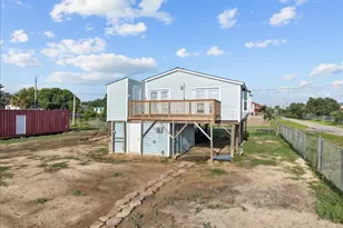 1048 16th St, Dickinson, TX 77539 - Photo 29