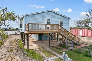 1048 16th St, Dickinson, TX 77539 - Photo 5