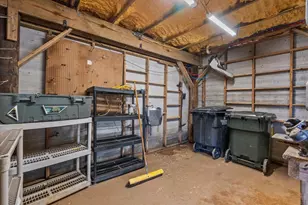 1048 16th St, Dickinson, TX 77539 - Photo 21