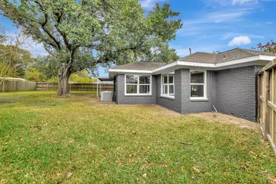 1914 Monroe Drive, Pasadena, TX 77502 - Photo 35