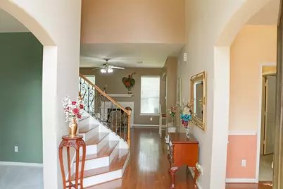 3306 Elmcrest Drive, Houston, TX 77088 - Photo 3