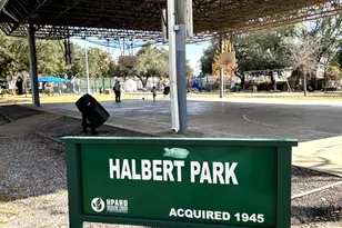 427 E 24th St, Houston, TX 77008 - Photo 9