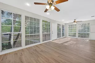 16643 Lake Cir, Conroe, TX 77302 - Photo 15