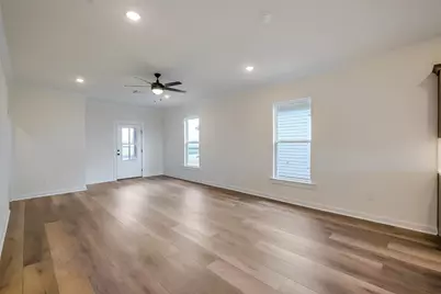 818 Countryside Glade Lane, Rosharon, TX 77583 - Photo 5