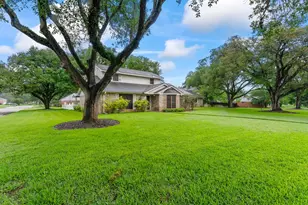 1645 9th St, Hempstead, TX 77445 - Photo 1