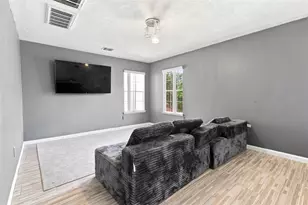 2906 Latch Ln, Houston, TX 77038 - Photo 9
