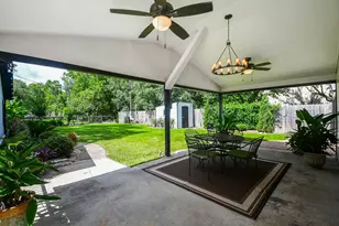 16902 Berry Rd, Pearland, TX 77584 - Photo 27
