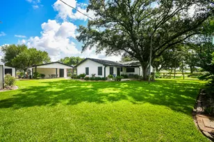 16902 Berry Rd, Pearland, TX 77584 - Photo 19